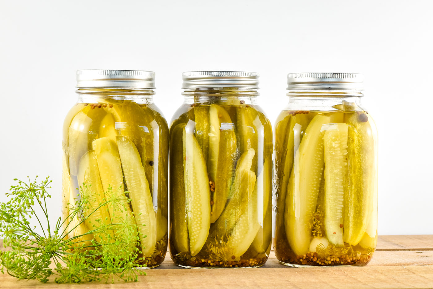 Homemade dill pickle spears